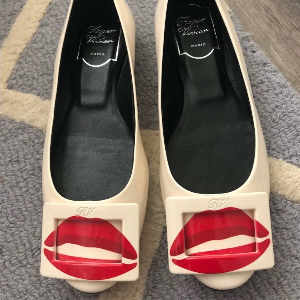 Roger Vivier White Gommette Patent Leather Flats